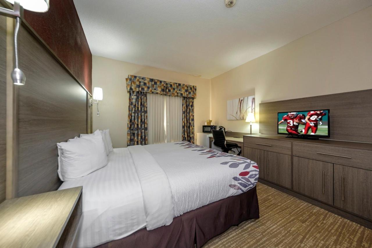 Red Roof Inn Йемасий Екстериор снимка
