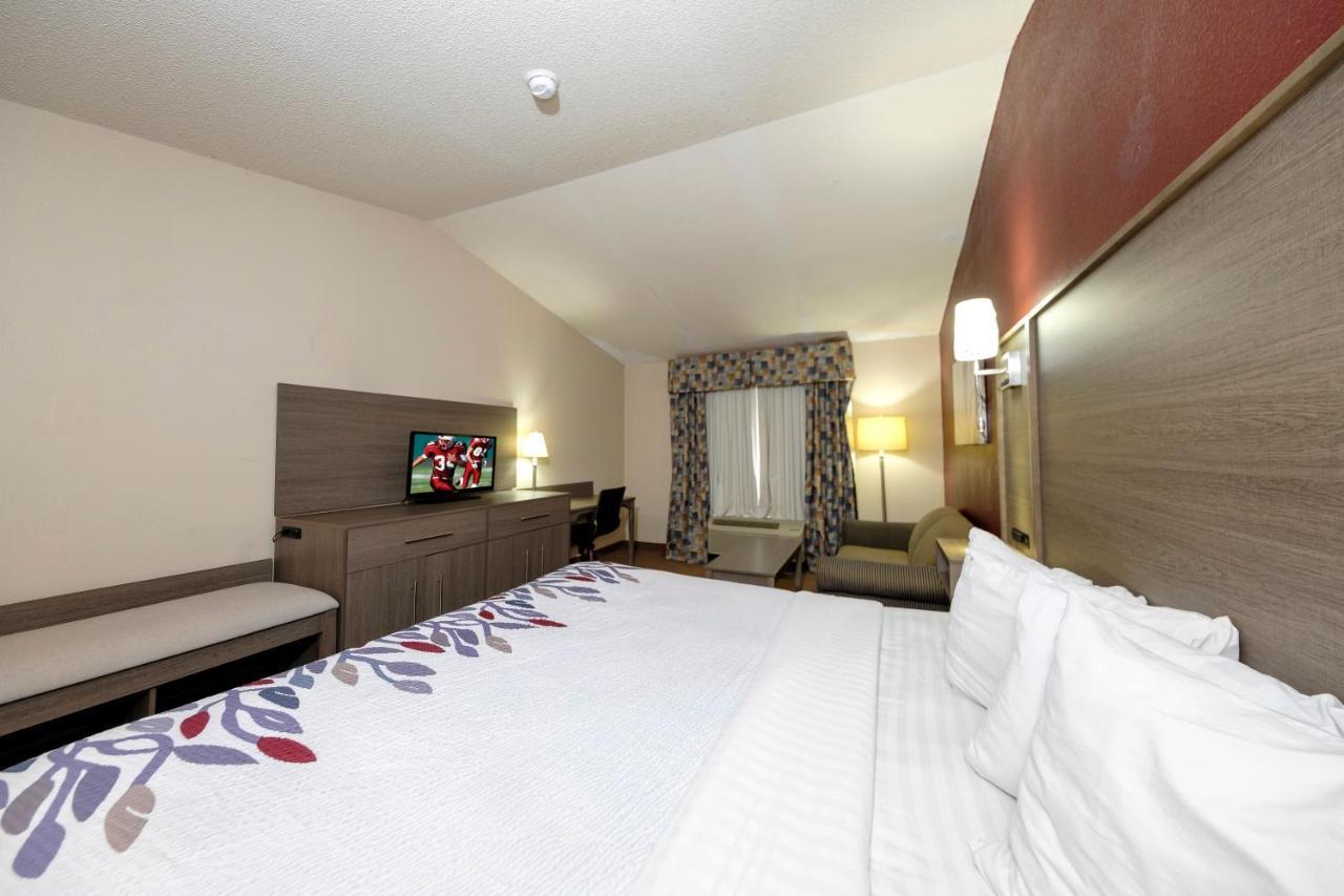 Red Roof Inn Йемасий Екстериор снимка