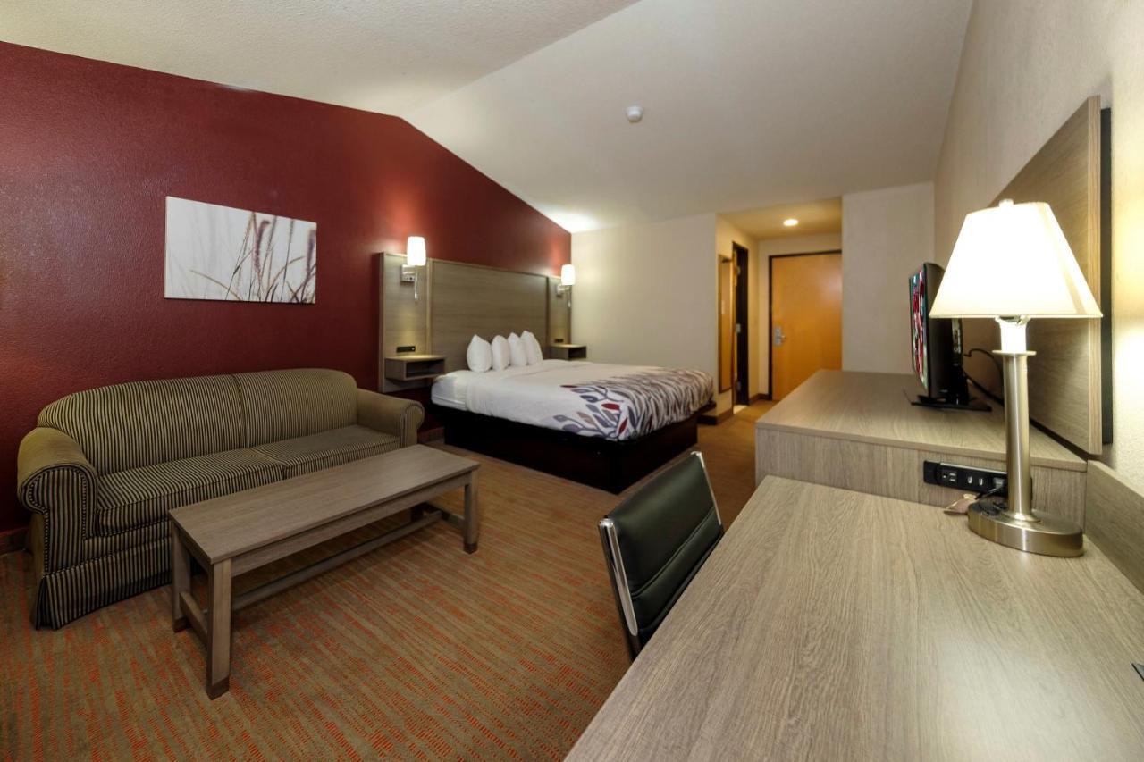Red Roof Inn Йемасий Екстериор снимка